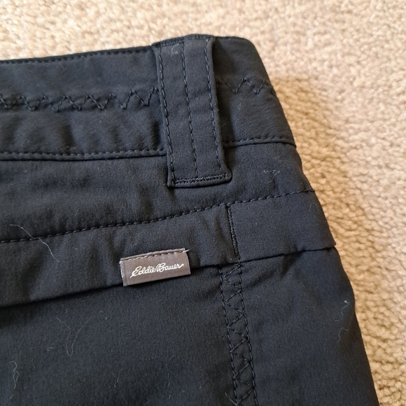 Eddie Bauer Capri Pants Women's Size 8 Black Cropped Stretch Cargo Pants Casual - Picture 10 of 10